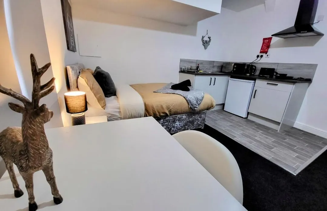 Easy Living Nottingham - Burns Street-1